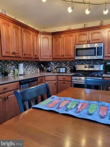 3136 Gaul St, Philadelphia PA 19125-2720 exterior