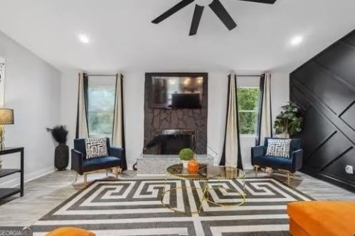 2891 Alexandria Dr, Atlanta GA  30331-5324 exterior