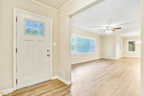 655 Lynn Cir, Atlanta GA  30311-2314 exterior