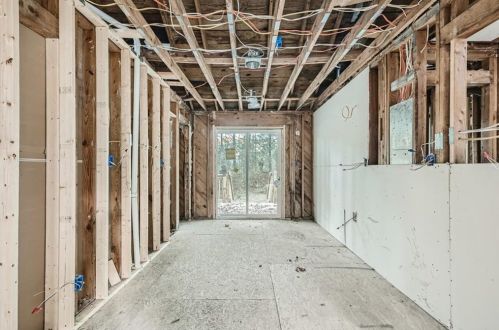 2126 Castlewood St, Atlanta GA  30344-1004 exterior