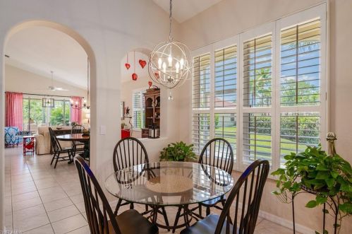 8448 Bent Creek Ct, Naples FL 34114-9400 exterior