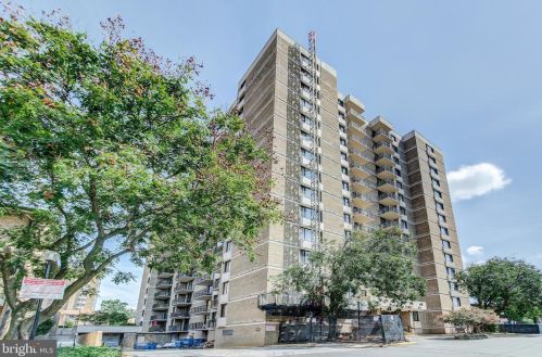 118 Monroe St, Rockville MD 20850-2502 exterior