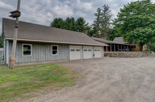 325 Hl Rd, Torrington CT 06790-5834 exterior