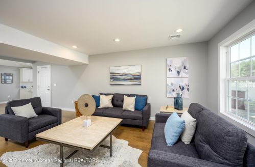 35 Buttonwood Pl, Hazlet NJ  07730-2173 exterior