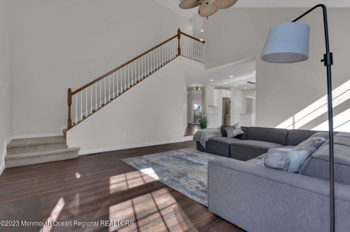 33 Jefferson Ct, Jackson Twp NJ  08527-5159 exterior