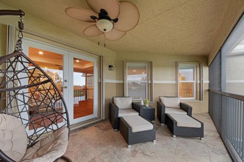 7878 Emerald Winds Cir, Boynton Beach FL 33473-7834 exterior