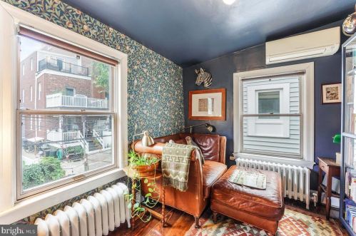 2045 Brandywine St, Philadelphia PA  19130-3204 exterior