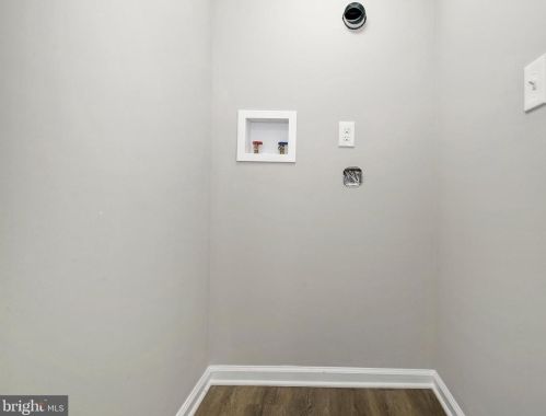 13210 Midway Ave, Rockville MD 20851-1813 exterior