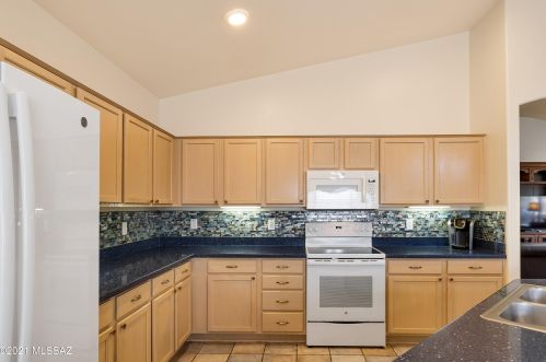 63396 Cat Claw Ln, Tucson AZ 85739-1267 exterior