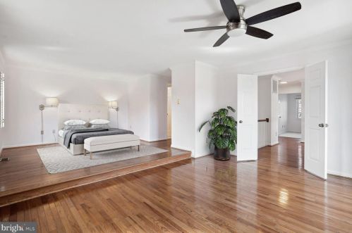 6638 Madison Mclean Dr, Mc Lean VA 22101-2901 exterior