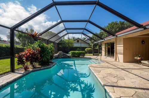 805 Bentwood Dr, Naples FL 34108-8221 exterior