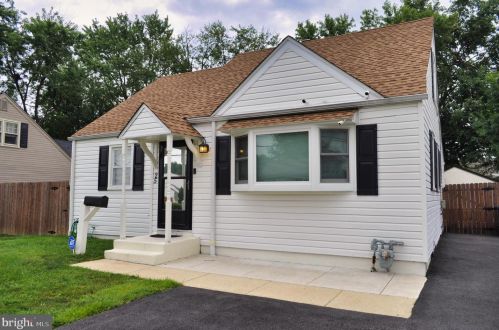 25 Trimble Blvd, Chester, PA 19015-2827