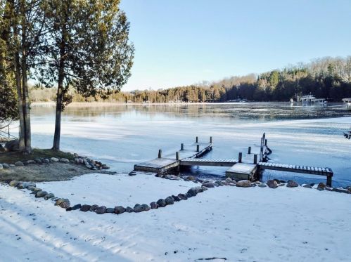 6126 Fort Thunder Dr, Slater, MN 56672-3057