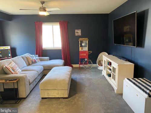 930 Falls Pointe Way, Huntingtown MD 20639-2329 exterior