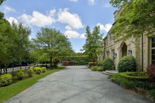 5814 Falls Rd, Dallas, TX 75225-1617