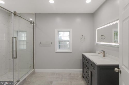 1514 Gridley Ln, Silver Spring MD  20902-3844 exterior