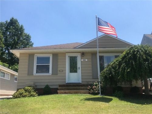 3803 Klusner Ave, Cleveland, OH 44134-5037