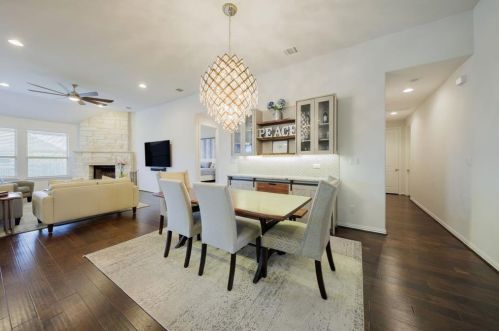 1619 Cool Spring Way, Austin TX  78737-4699 exterior