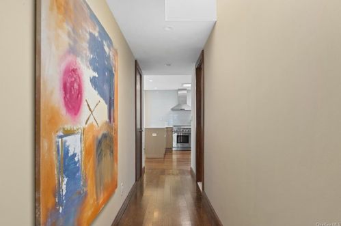 24 Elizabeth Pl, Armonk NY 10504-1428 exterior