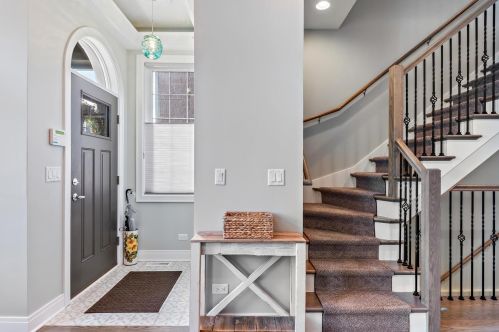 4952 Champlain Ave, Chicago, IL 60615-2509