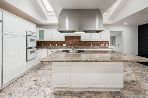 3315 Christy Dr, Phoenix AZ  85029-4230 exterior