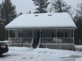 677 Michillinda Rd, Meskegon, MI 49445-9368