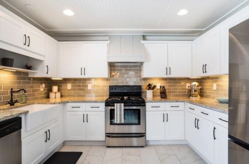 1442 Hosea L Williams Dr, Atlanta GA  30317-1732 exterior