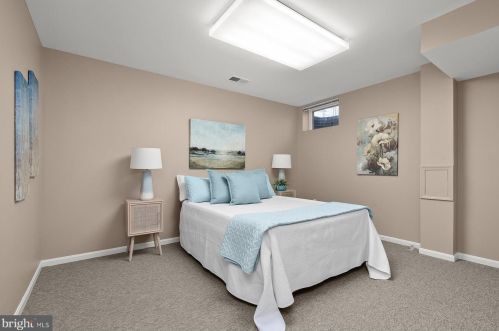 11820 Beekman Pl, Rockville MD 20854-2177 exterior