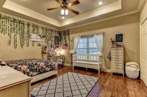 1757 Woodlake Rd, Denison TX 75021-8020 exterior