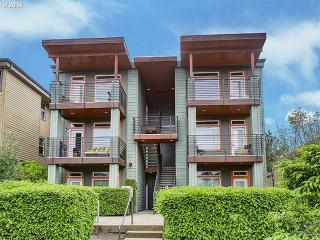 4040 Montana Ave, Portland, OR 97227-1124