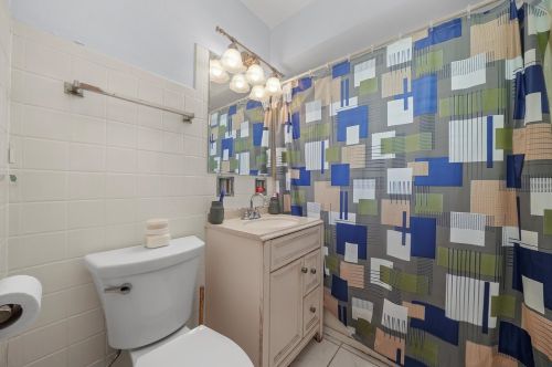 5759 63 Pl, Chicago IL 60638-5414 exterior