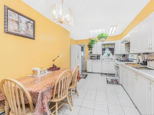 82 Sheridan Ave, Mount Vernon NY 10552-1407 exterior