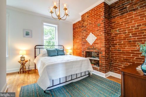 1212 Maryland Ave, Washington DC 20002-5570 exterior