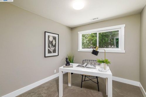 5501 Arizona Dr, Concord CA  94521-4026 exterior