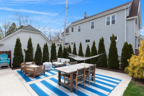 2119 Marion St, Milwaukee WI  53211-2007 exterior