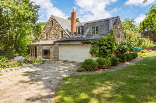 3 Parkridge Ln, Pittsburgh PA 15228-1106 exterior