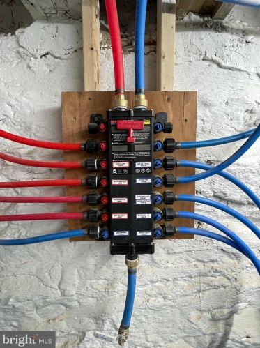 7112 Keystone St, Philadelphia PA  19135-1405 exterior