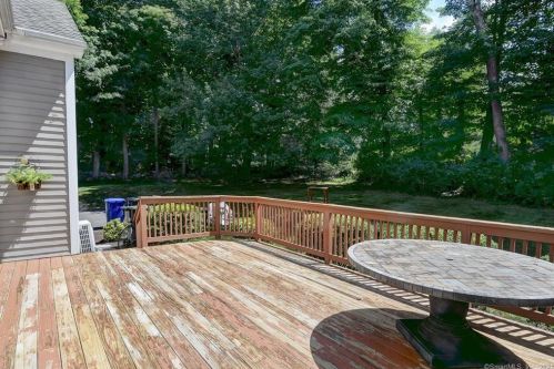 789 Ridgebury Rd, Ridgefield CT 06877-1407 exterior