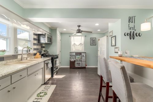 1806 Cora St, Joliet IL 60435-4319 exterior