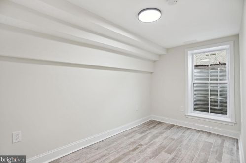 401 Boyd Ave, Silver Spring MD 20912-5404 exterior