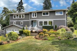 15706 81 Ave, Bothell WA  98028-4404 exterior