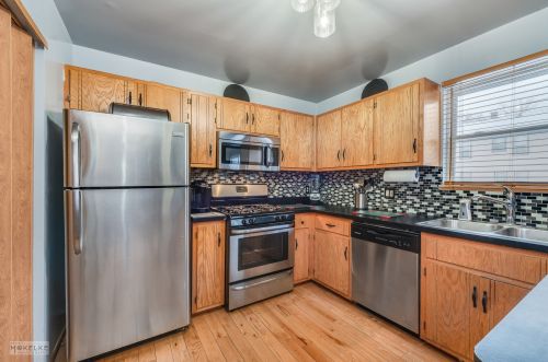 420 Oneida St, Joliet IL 60435-6846 exterior