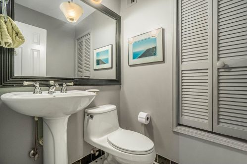 1121 Morningside Pl, Atlanta GA 30306-3061 exterior