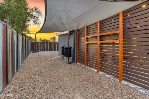 6126 Seneca St, Tucson AZ  85712-3011 exterior