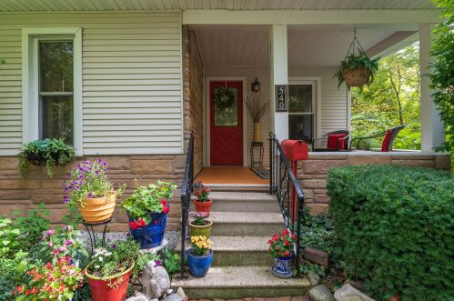 540 Clarendon St, Kalamazoo, MI 49006-3071