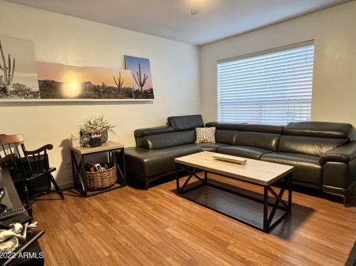 2451 Emile Zola Ave, Phoenix AZ 85032-6225 exterior