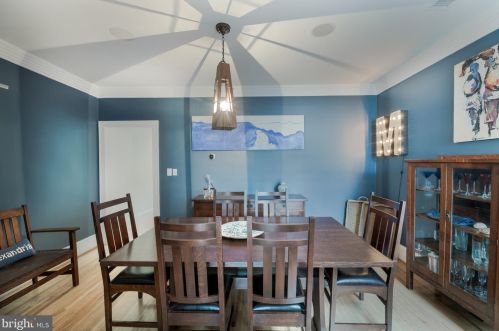 117 Peyton St, Alexandria VA 22314-2723 exterior