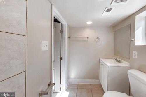 1400 25th St, Washington DC 20020-5307 exterior