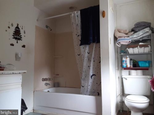 518 Manor St, Lancaster PA 17603-5215 exterior