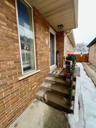 3707 114th Pl, Chicago, IL 60655-3413